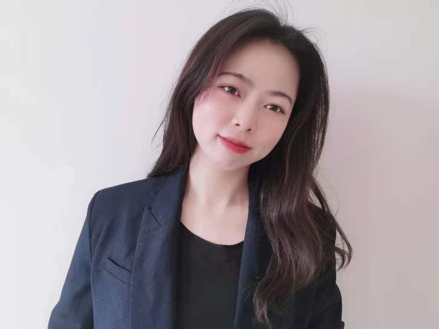 项艳生活照.jpg